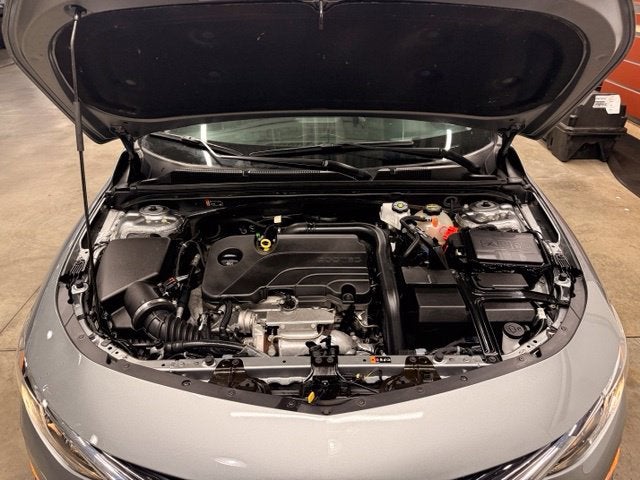2025 Chevrolet Malibu RS w/ Collision Alert