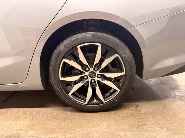 2025 Chevrolet Malibu RS w/ Collision Alert