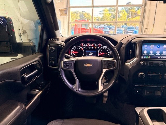 2022 Chevrolet Silverado 2500HD LT w/ Z71 Off Road Pkg