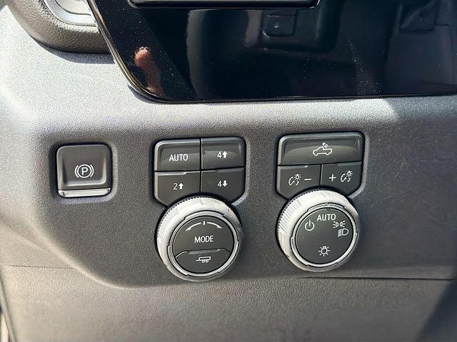 2026 Chevrolet Silverado 1500 LT LT1