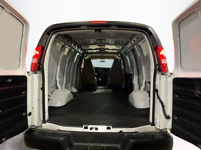 2025 Chevrolet Express 2500 Work Van Cargo