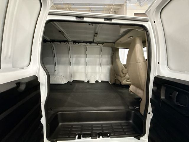2025 Chevrolet Express 2500 Work Van Cargo