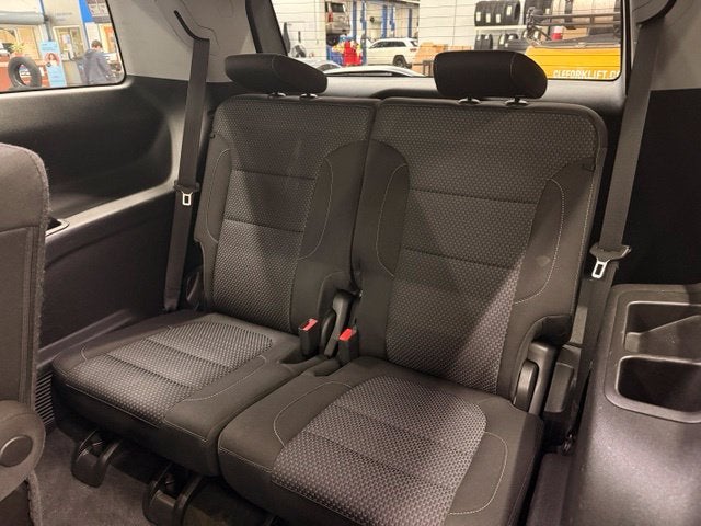 2022 GMC Acadia SLE AWD w/ Tow Pkg