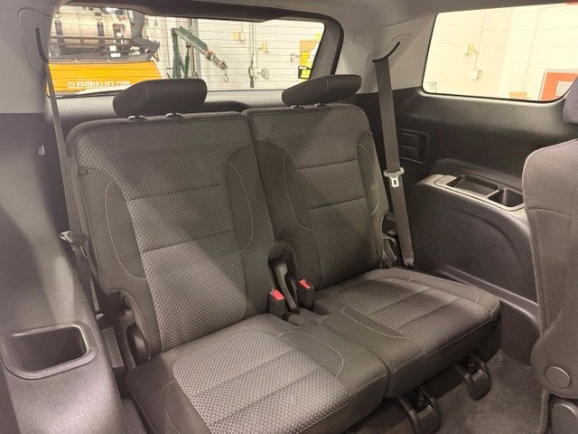 2022 GMC Acadia SLE AWD w/ Tow Pkg