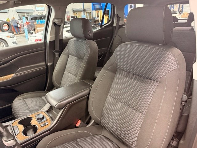 2022 GMC Acadia SLE AWD w/ Tow Pkg