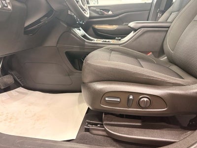2022 GMC Acadia SLE AWD w/ Tow Pkg