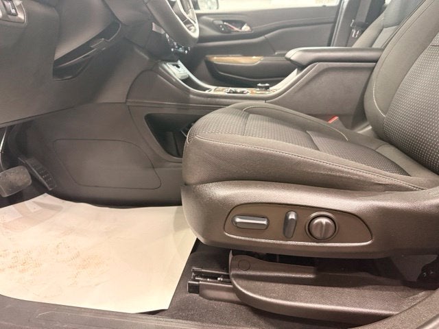 2022 GMC Acadia SLE AWD w/ Tow Pkg