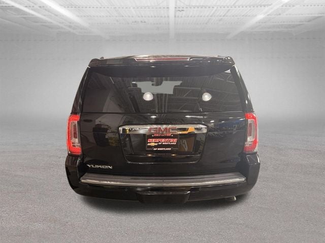 2015 GMC Yukon Denali w/ Head Up Display