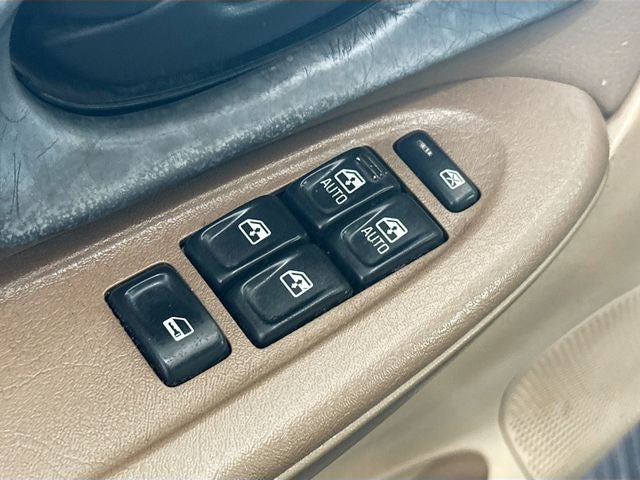 2004 Chevrolet TrailBlazer LS
