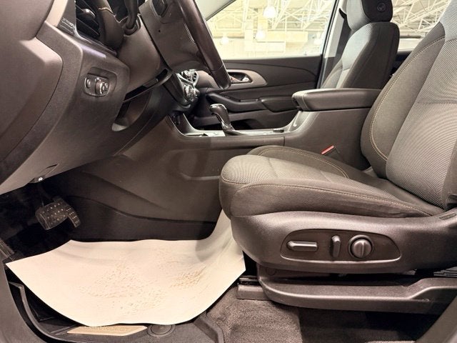 2019 Chevrolet Traverse LT W/ BLIND ZONE ALERT