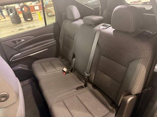 2024 Chevrolet Traverse LS