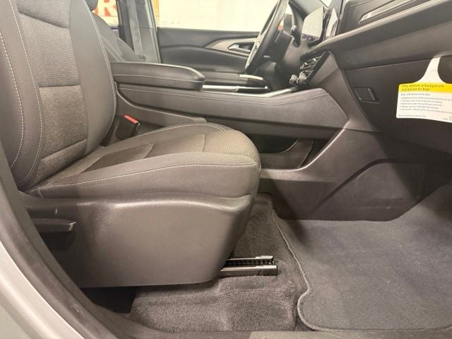 2024 Chevrolet Traverse LS