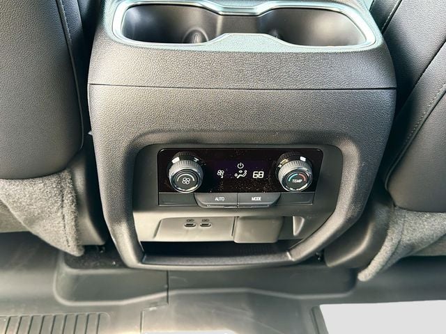 2026 Chevrolet Traverse LT 2LT