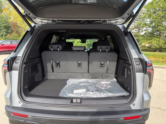 2027 Chevrolet Traverse LT 2LT