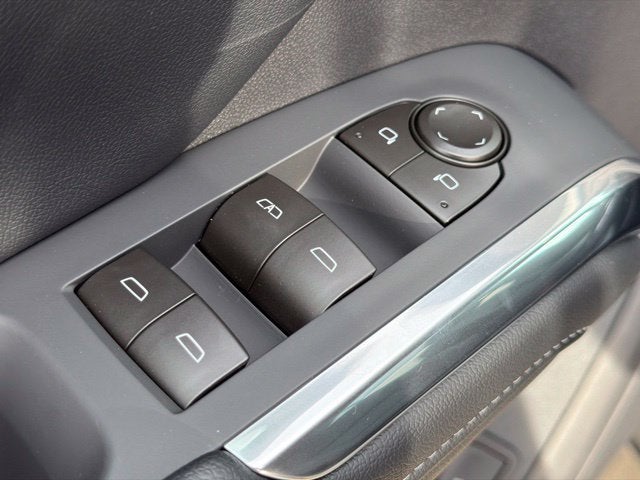 2027 Chevrolet Traverse LT 2LT