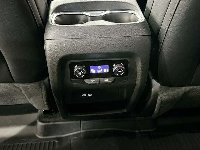 2026 Chevrolet Traverse LT 2LT