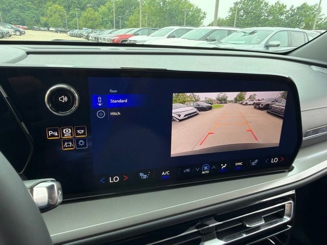 2027 Chevrolet Traverse LT 2LT