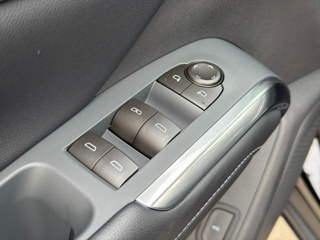 2027 Chevrolet Traverse LT 2LT