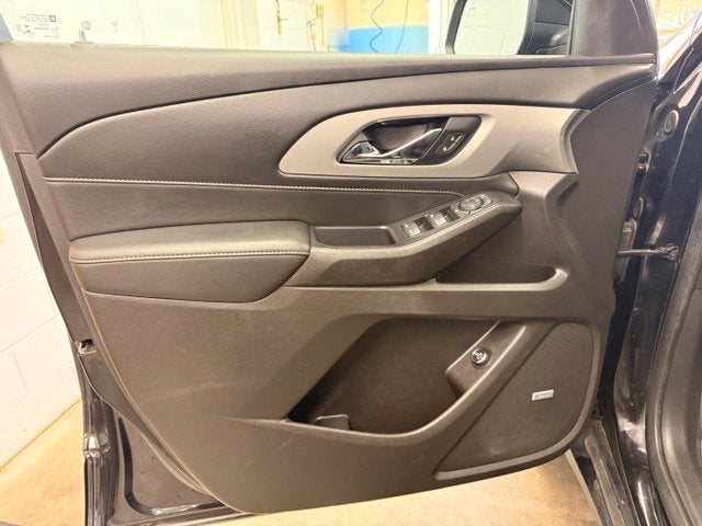 2021 Chevrolet Traverse RS AWD w/ NAVIGATION