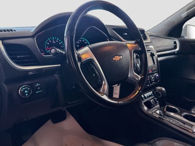 2017 Chevrolet Traverse 2LT W/ LEATHER + BOSE AUDIO