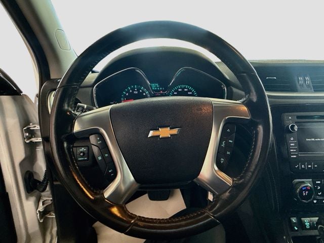 2017 Chevrolet Traverse 2LT W/ LEATHER + BOSE AUDIO
