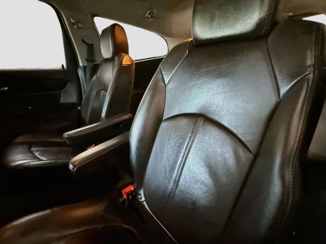 2017 Chevrolet Traverse 2LT W/ LEATHER + BOSE AUDIO