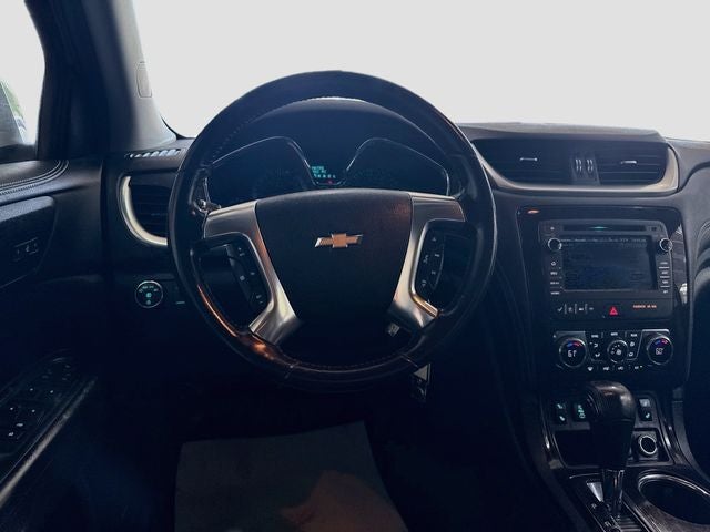 2017 Chevrolet Traverse 2LT W/ LEATHER + BOSE AUDIO
