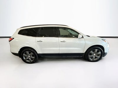 2017 Chevrolet Traverse 2LT W/ LEATHER + BOSE AUDIO