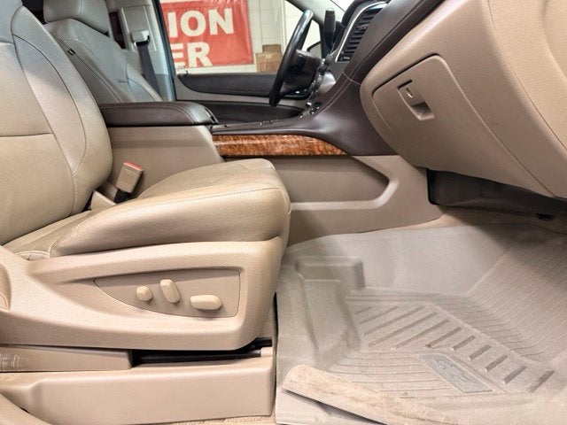 2019 Chevrolet Tahoe Premier w/ REAR DVD