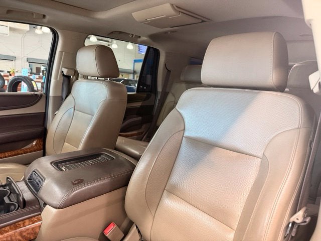 2019 Chevrolet Tahoe Premier w/ REAR DVD