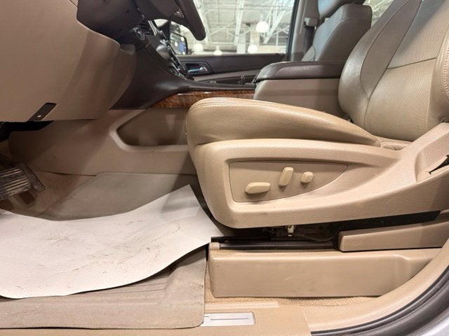 2019 Chevrolet Tahoe Premier w/ REAR DVD