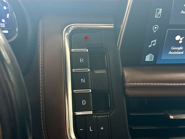 2022 Chevrolet Suburban High Country