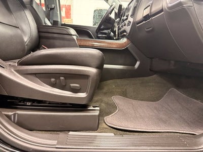 2017 GMC Sierra 2500HD SLT 6.0L V8 w/ LEATHER SEATS