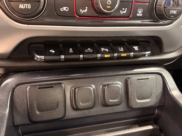 2015 GMC Sierra 2500HD SLT w/ NAVIGATION