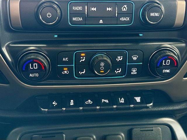 2017 GMC Sierra 3500HD Denali DUALLY DIESEL