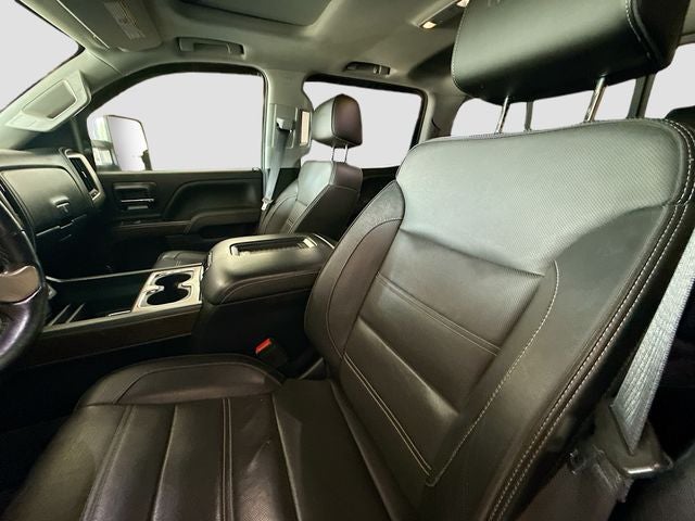 2017 GMC Sierra 3500HD Denali DUALLY DIESEL