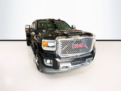 2017 GMC Sierra 3500HD Denali DUALLY DIESEL