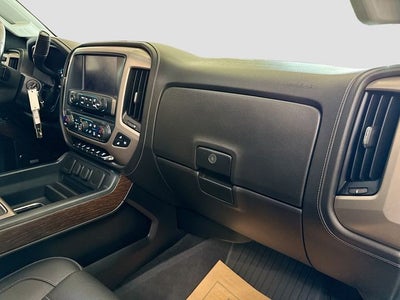2017 GMC Sierra 3500HD Denali DUALLY DIESEL