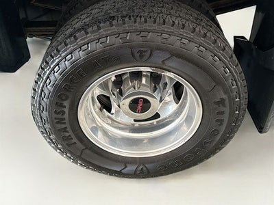 2017 GMC Sierra 3500HD Denali DUALLY DIESEL