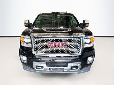 2017 GMC Sierra 3500HD Denali DUALLY DIESEL