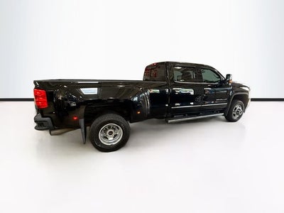 2017 GMC Sierra 3500HD Denali DUALLY DIESEL