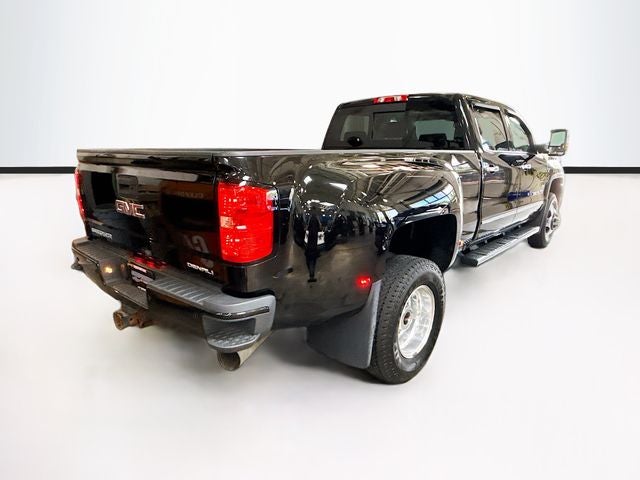 2017 GMC Sierra 3500HD Denali DUALLY DIESEL