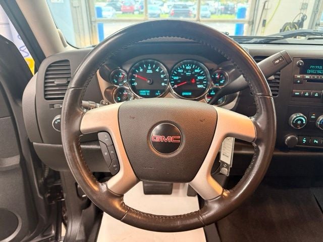 2010 GMC Sierra 1500 SLE w/ Park Assist