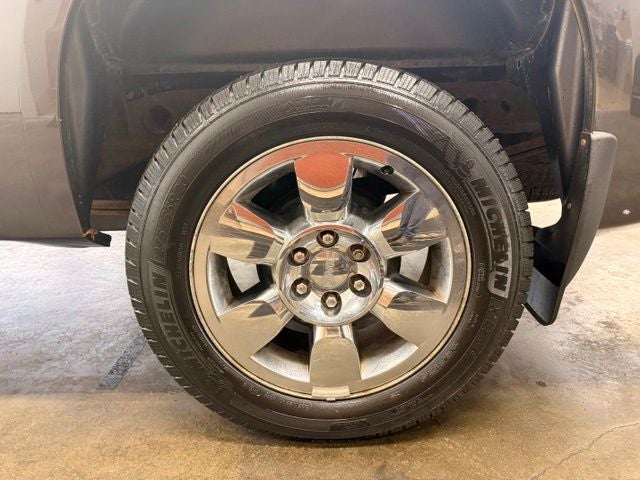 2010 GMC Sierra 1500 SLE w/ Park Assist