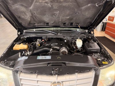 2004 Cadillac Escalade Base
