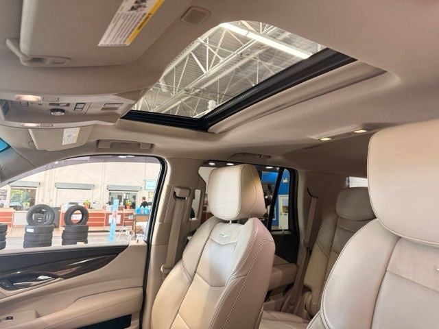 2018 Cadillac Escalade Luxury