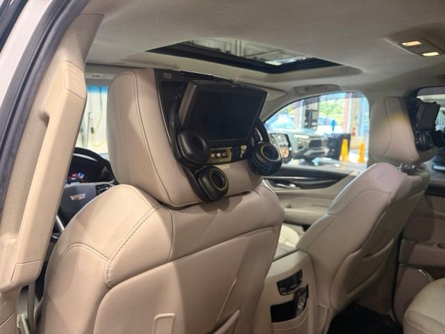2018 Cadillac Escalade Luxury