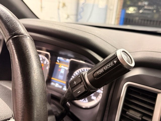 2019 Nissan Titan SV 5.6L V8 w/ NAVIGATION