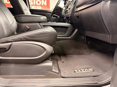 2019 Nissan Titan SV 5.6L V8 w/ NAVIGATION
