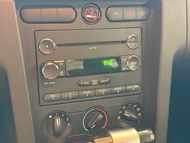 2008 Ford Mustang V6 Deluxe